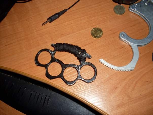 В Омутнинске задержали малолетних торговцев оружием.