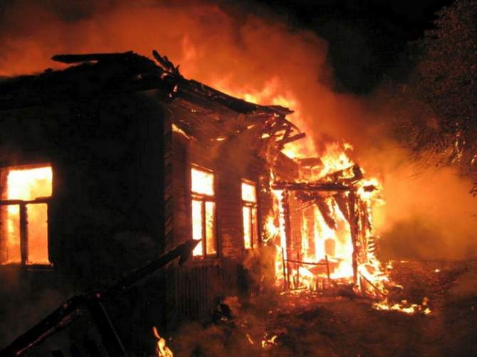 Трагедия в п. Нижнеивкино:  на пожаре погибли три человека - в том числе 8-летняя девочка.
