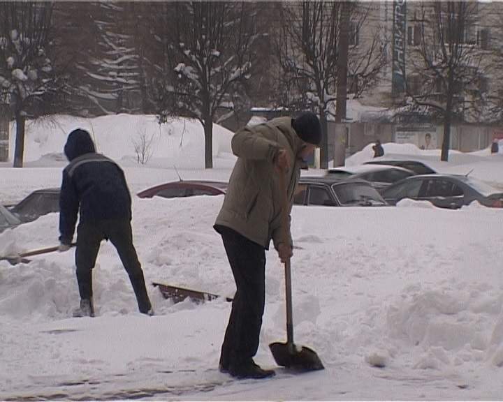 На борьбу со снегопадом