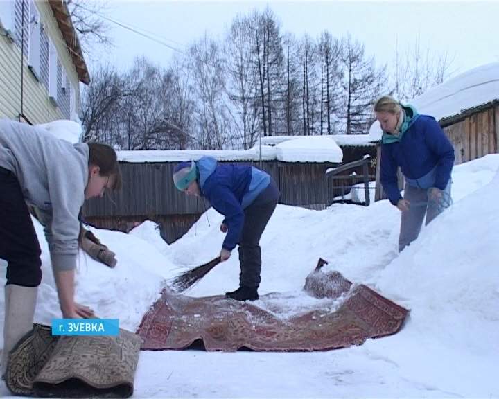В Зуевском районе высадился 