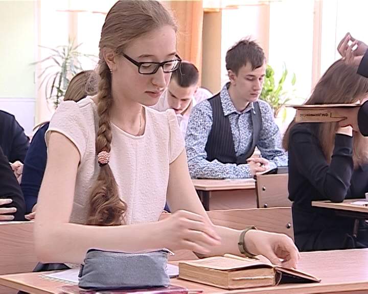 Кировская десятиклассница Олеся Губина стала призером сразу 5 региональных олимпиад