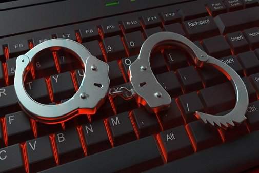 В Кировской области 54-летнего блогера обвиняют в клевете.