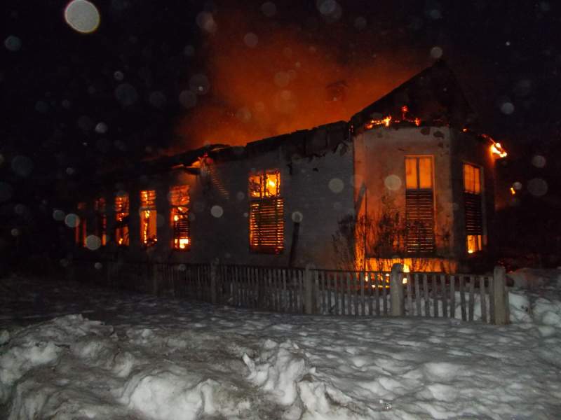 В Слободском сгорел магазин.