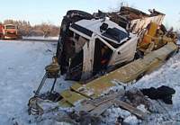 В Афанасьевском районе на дороге перевернулся автокран.