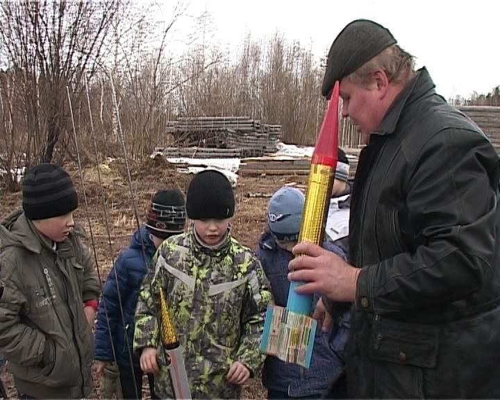 Запуск моделей самолетов и ракет в ЦДЮТТ города Кирова