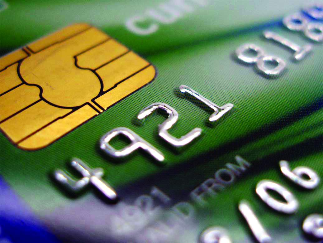 В Омутнинском районе зафиксировано массовое хищение денег с кредитных карт.