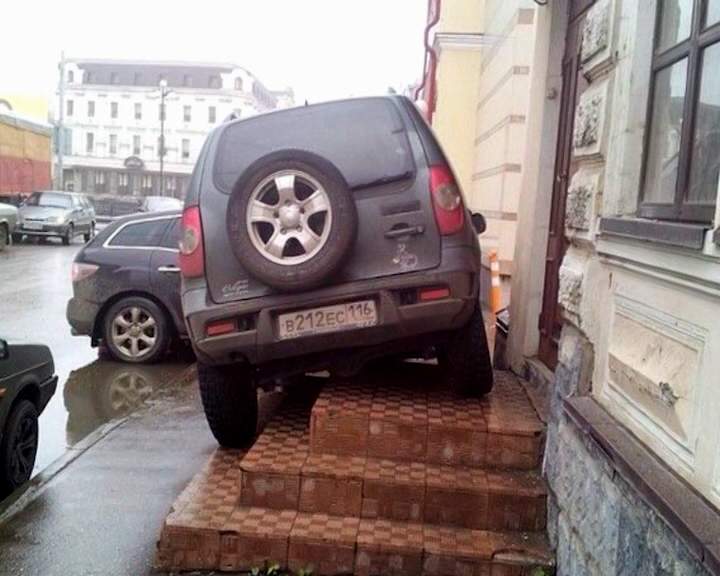 Проблема автопарковок для Кирова по-прежнему остается актуальной