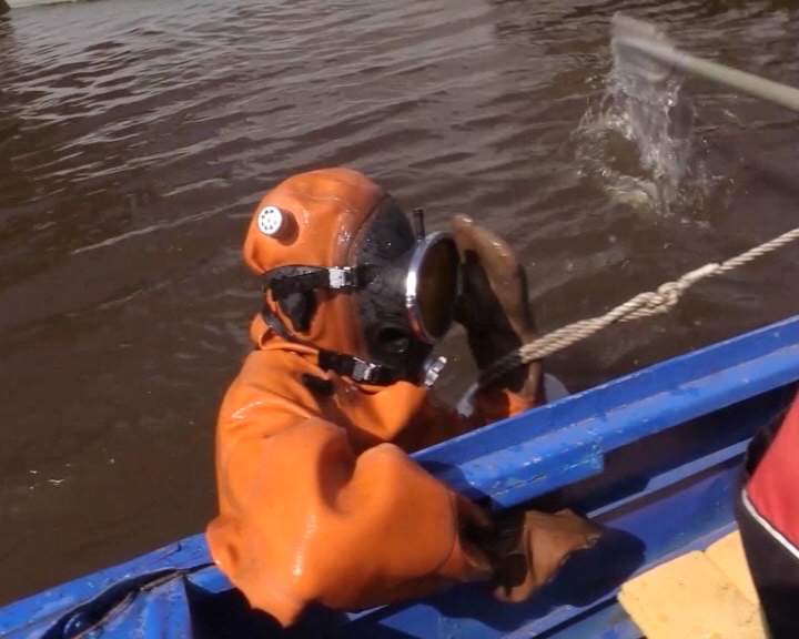 Спецназ кировского управления МЧС прошел аттестацию на право ведения спасательных работ на воде