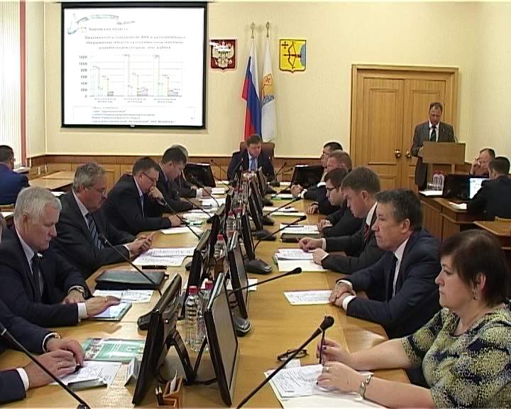 О долгах кировчан за коммуналку и перспективах расселения из ветхого жилья