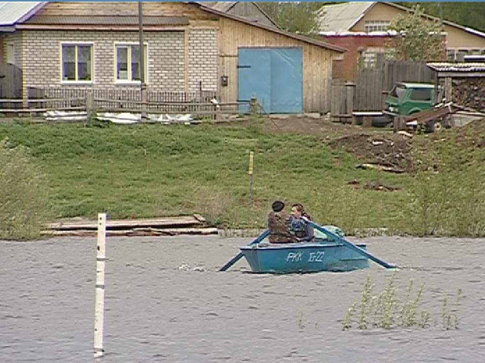 Суд обязал власти Советского района восстановить мост через р. Немду.