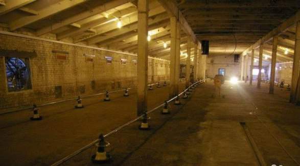 Один из корпусов Котельничской птицефабрики выставили на продажу.