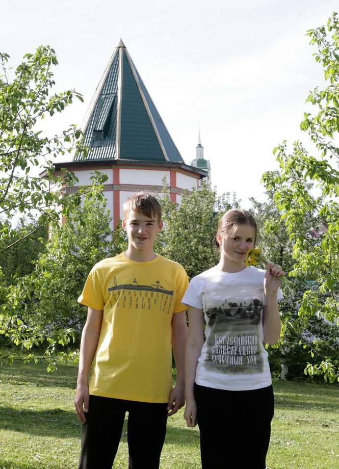 К Великорецкому крестному ходу выпустили футболки с символикой