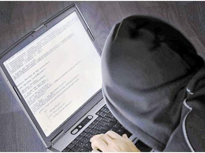 Жителя г. Слободского обвиняют в экстремизме.