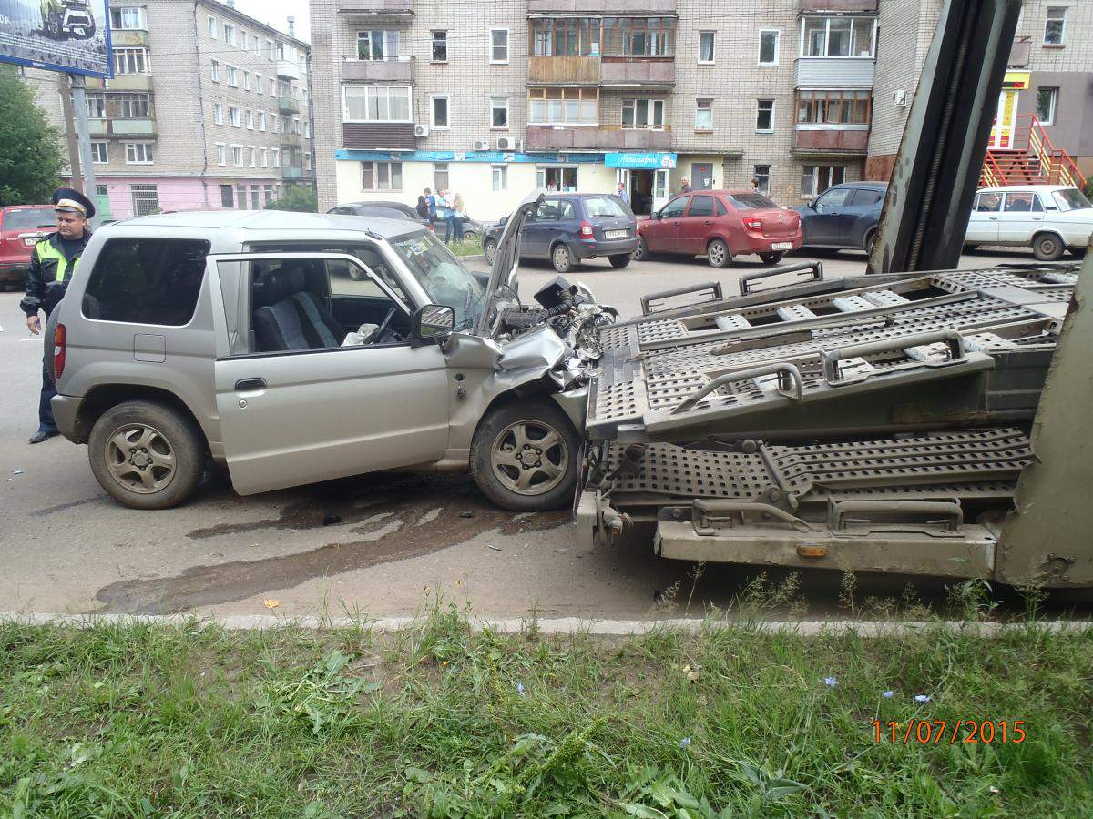 Выбрали не ту скорость и не справились с управленим