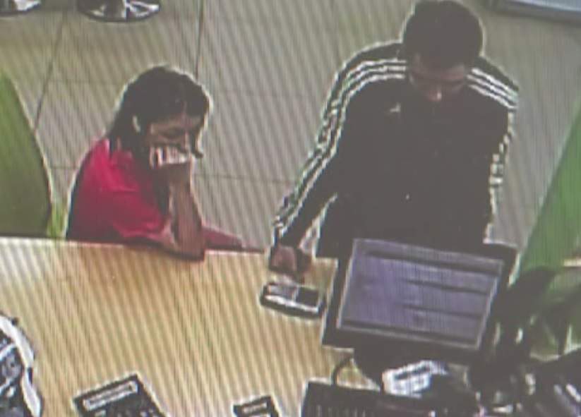 Полицейские разыскивают подозреваемых в краже денег со сберкнижки