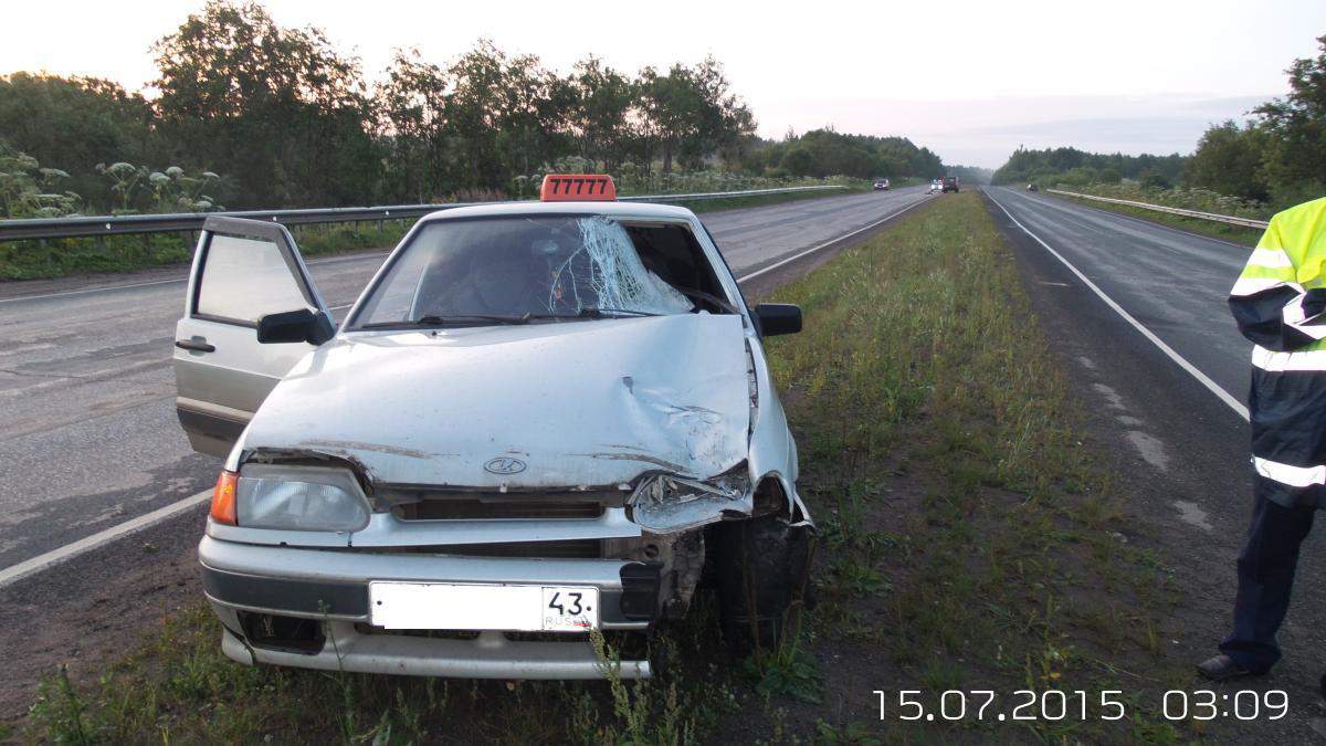 В Кирове водитель такси насмерть сбил пешехода.