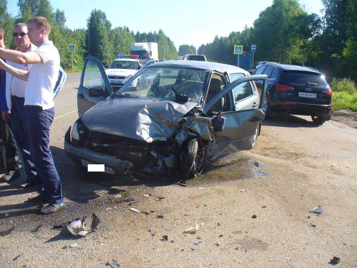 ДТП на Победиловском тракте: четыре человека получили травмы.