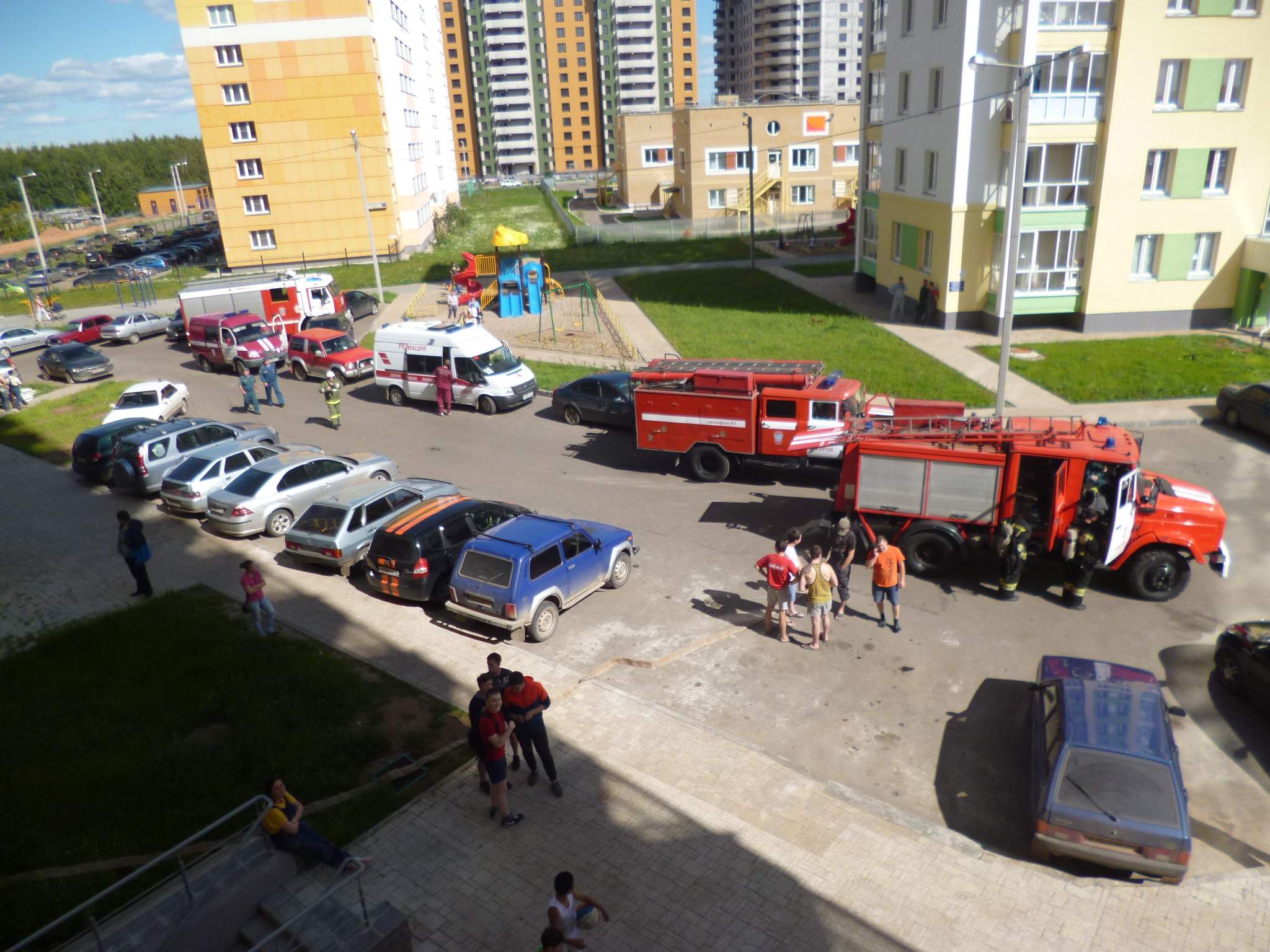 В Кирове в доме на улице Ленина подожгли лифт.