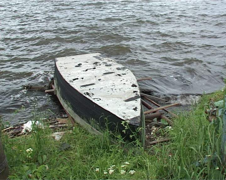 Полиция и волонтеры ищут пропавшего рыбака