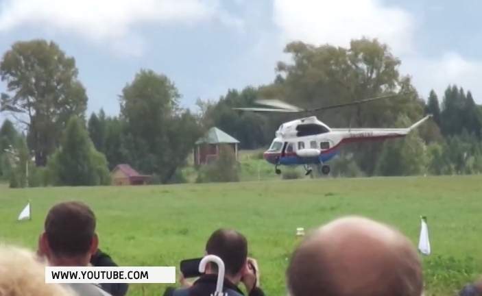 ЧП на аэродроме Кучаны. Вертолет МИ-2 совершил аварийную посадку