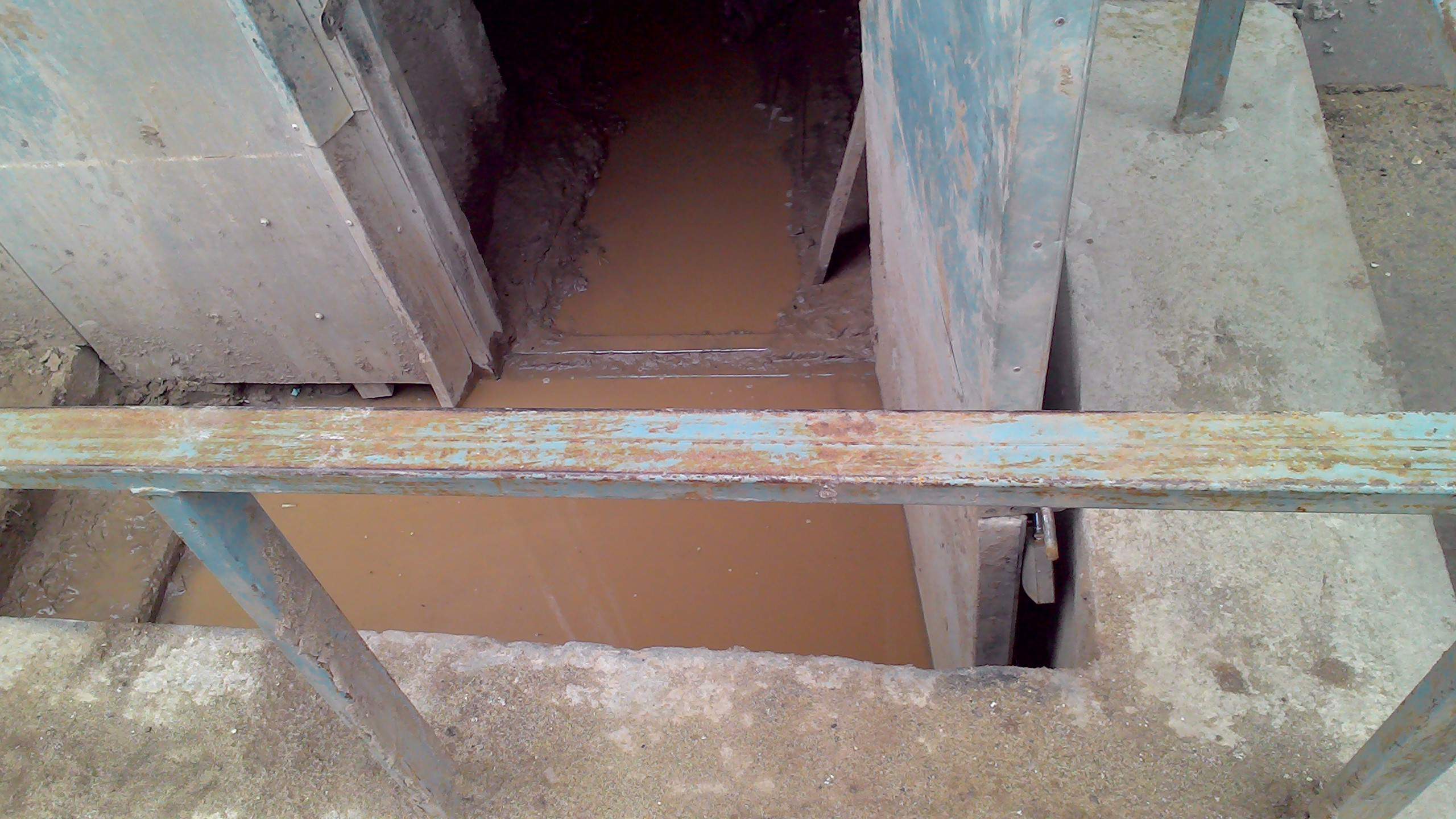 В п. Лянгасово новый дом построили на роднике.