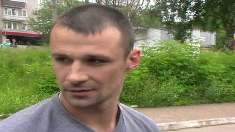 Полицейские устанавливают потерпевших от черных риэлторов