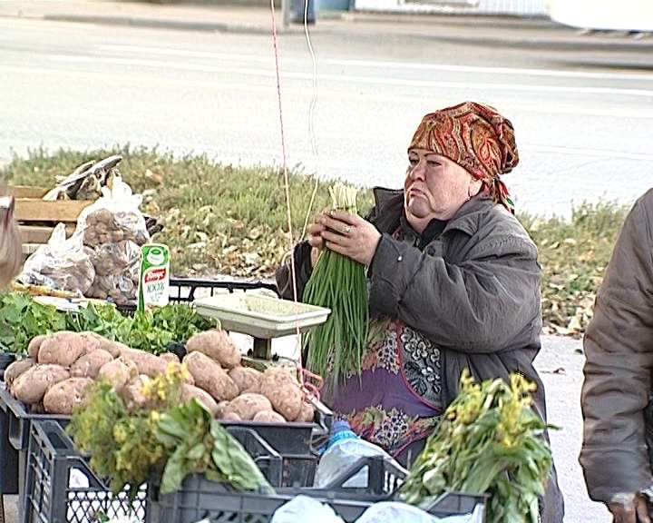 О судьбе мини-рынка на Комсомольской площади