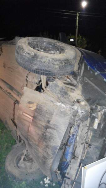 В Вятских Полянах в кювет улетел ВАЗ-21099.