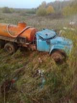 В Куменском районе улетел в кювет ЗИЛ.