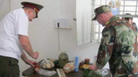 В ИК-11 УФСИН по Кировской области пытались передать наркотики в майонезе.