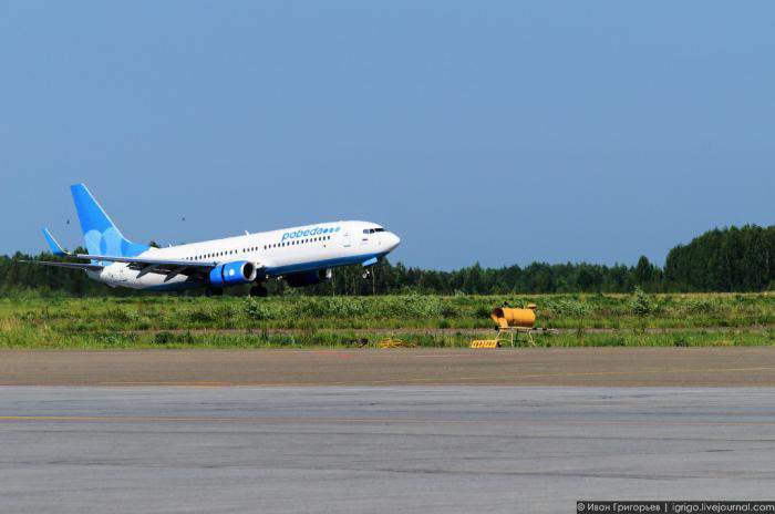 Самолет, задержанный в «Победилово», накануне неудачно приземлился