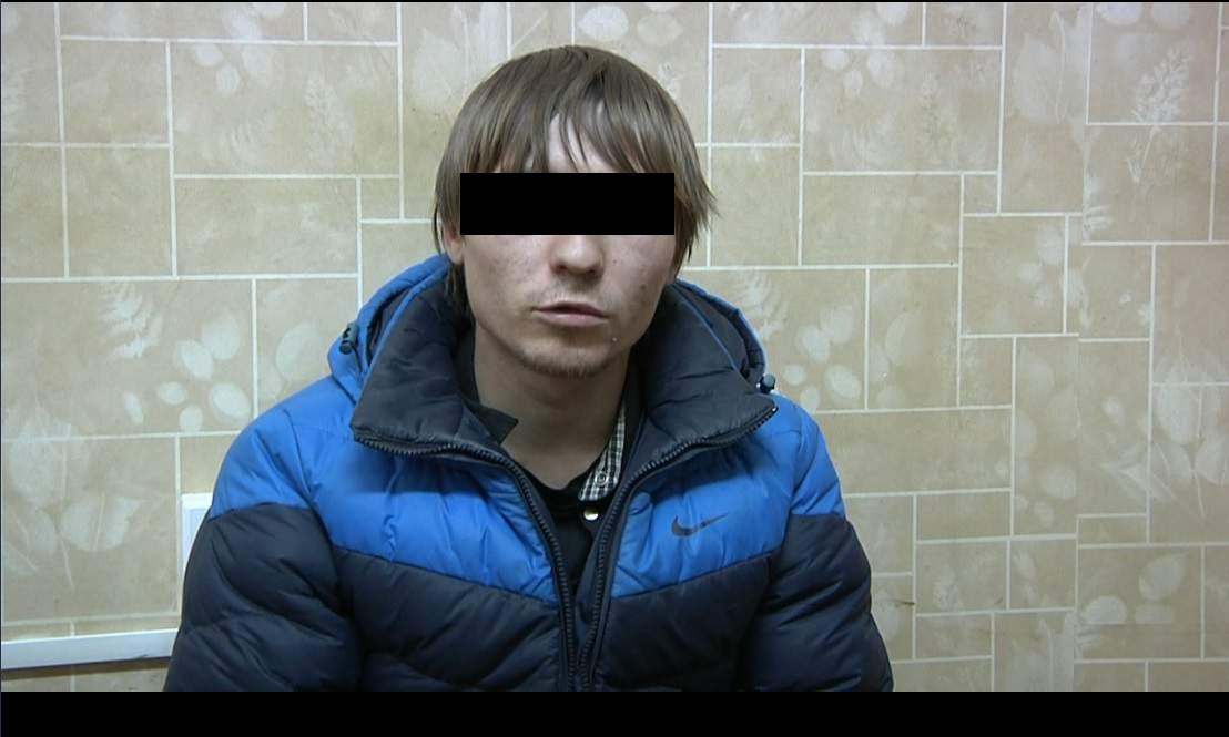 В Кирове вор украл у пенсионерки икону и самовар