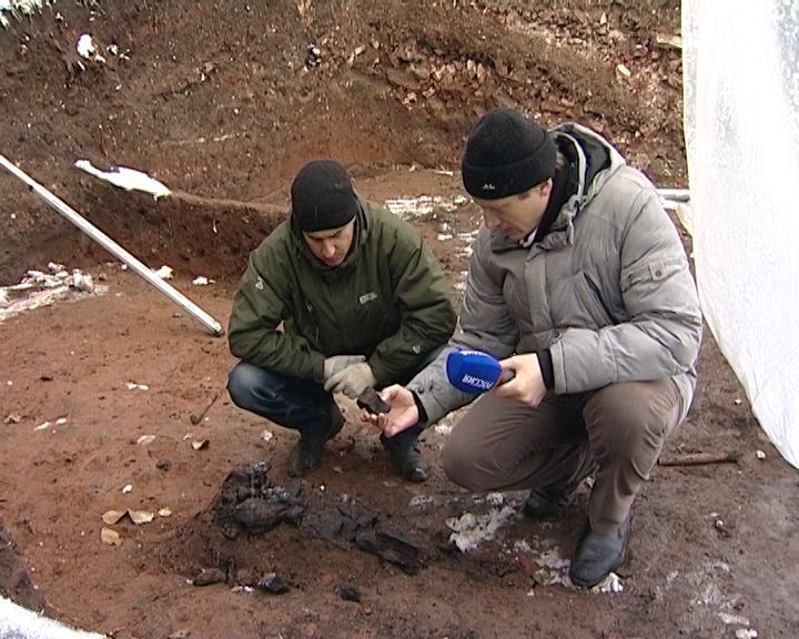 Кировские археологи раскопали Крепостной вал 17 века