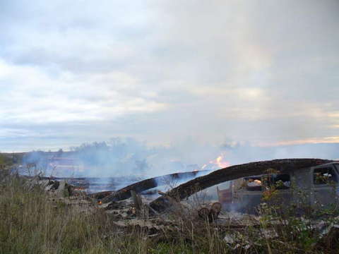 В Яранском районе сгорели склад сена и автомобиль УАЗ.