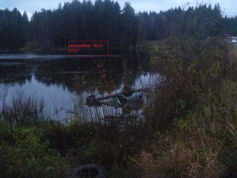 В Белохолуницком районе в реке утонул ВАЗ-2110: 1 погибший и 4 травмированных.