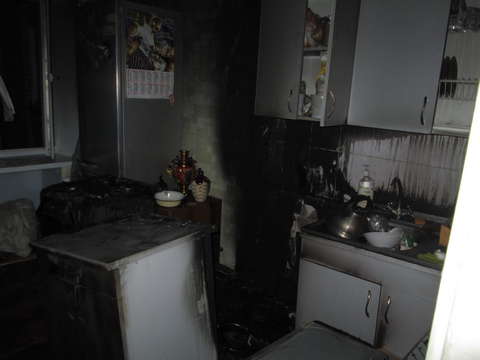 В Кирове ребенок устроил пожар на кухне.