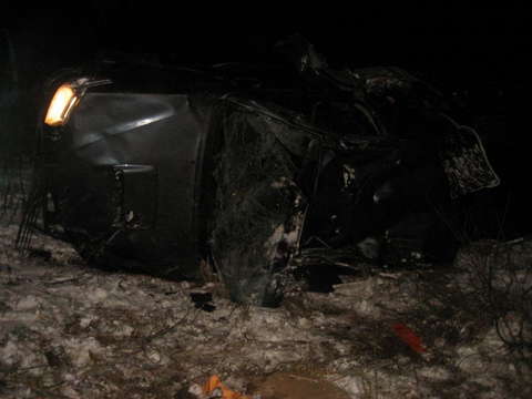 В Омутнинском районе улетела в кювет "Тойота": один человек погиб, четверо травмированы.