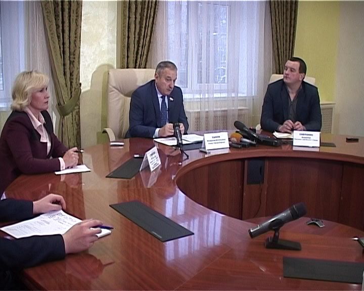 Брифинг главы города Кирова Владимира Быкова