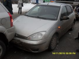 На перекрестке улиц Производственная и Базовая столкнулись четыре автомобиля.