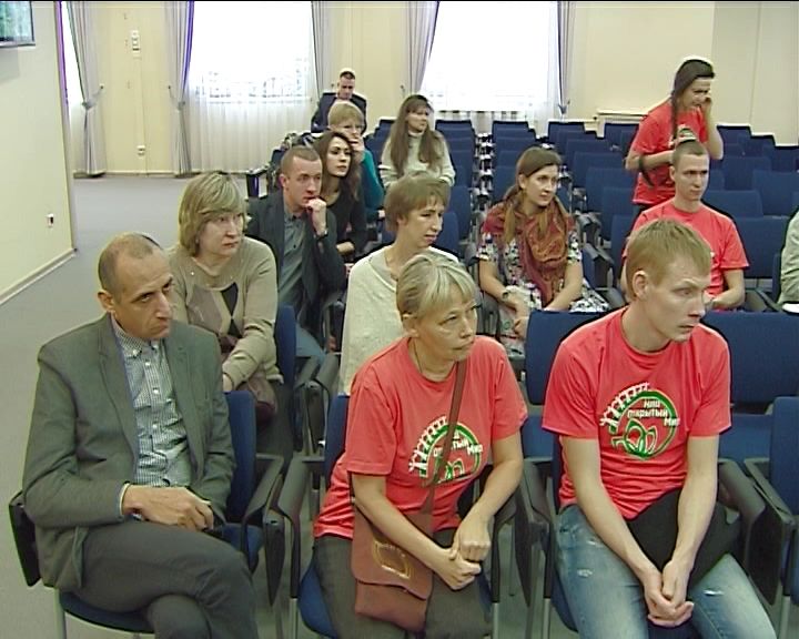 Киров посетил известный педагог Шалва Амонашвили