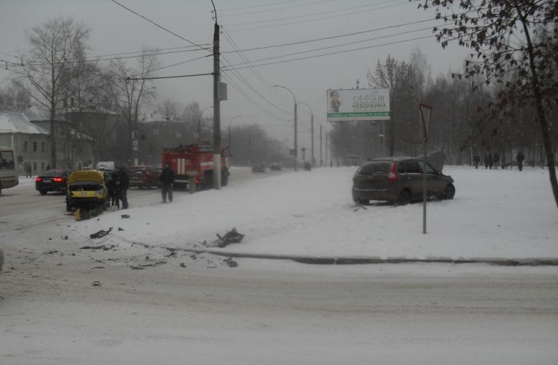 В Кирове столкнулись 