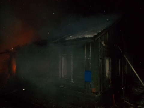 В Котельниче сгорел жилой дом. В Котельниче сгорел жилой дом.