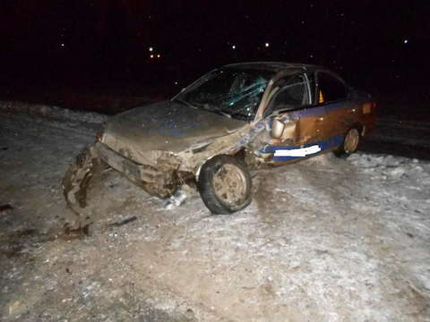 На Победиловском тракте столкнулись три иномарки: двое пострадавших.