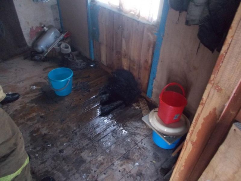 В Котельниче едва не сгорел жилой дом.