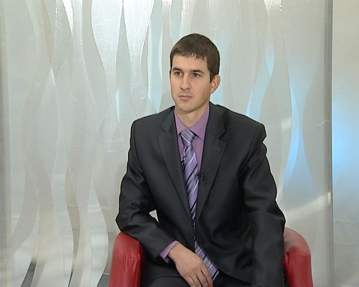 Вести. Интервью. Гость программы - Андрей Леонидович Кряжевских (08.12.2015)