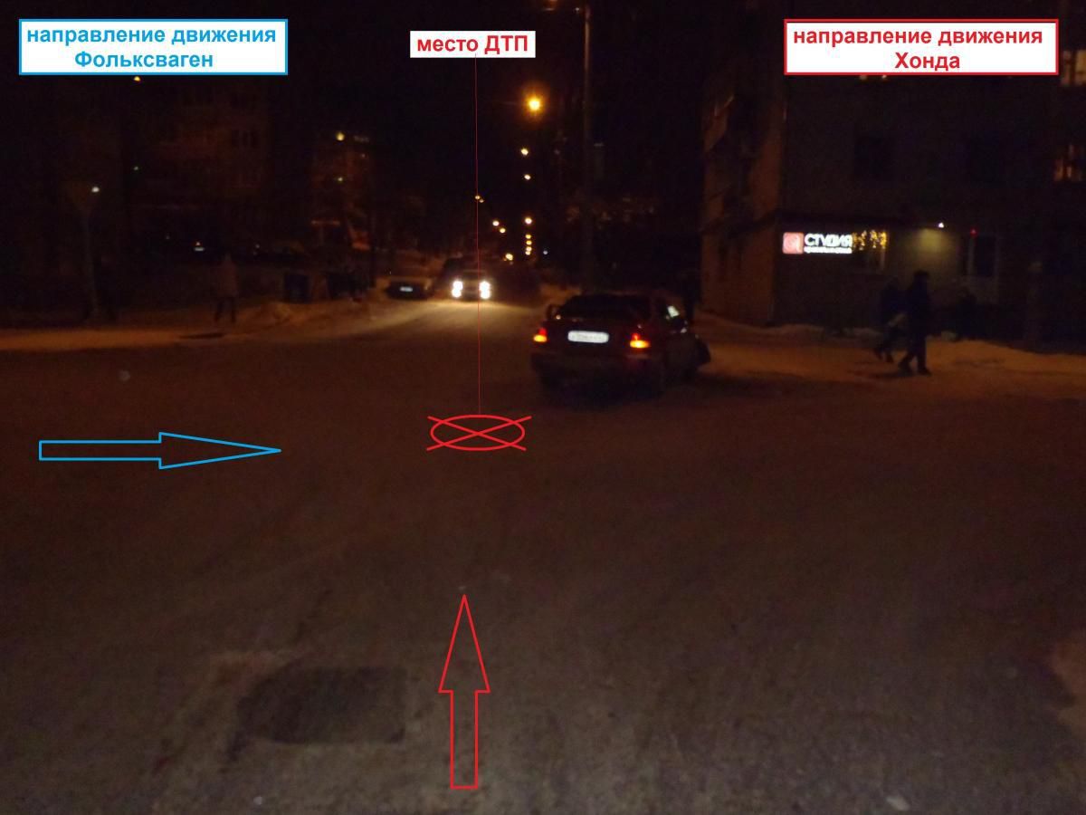 На улице Труда столкнулись две иномарки.