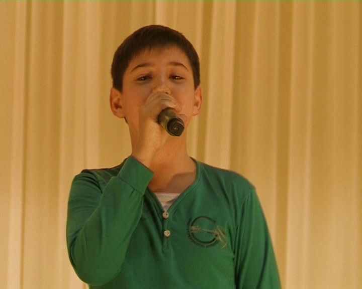 Юный певец из Зуевки Савелий Шехирев