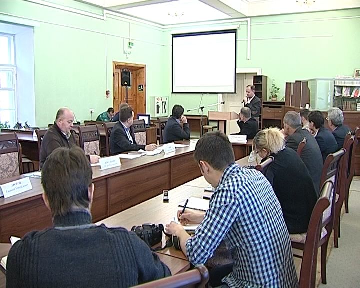 Круглый стол на тему «Угрозы и вызовы Кировской области»