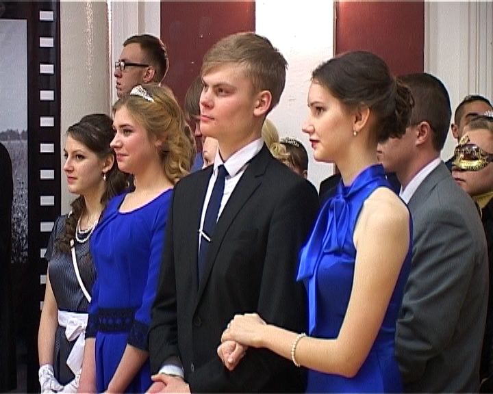 Студенческий бал в драмтеатре