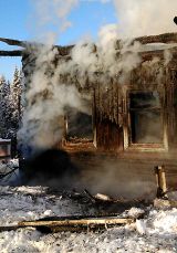 В Афанасьевском районе сгорел жилой дом: молодая семья осталась без жилья.